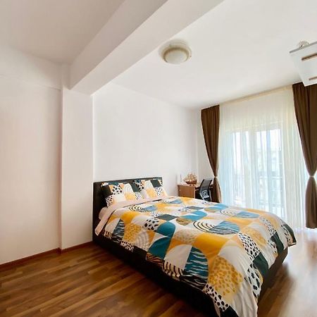 Cozy Apartment 2 Bedroom Private Parking Клуж-Напока Екстериор снимка